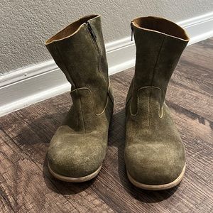 Magnolia Pearl 100% Leather Weathered Boots in Agave Size 9.5 Side Zipper